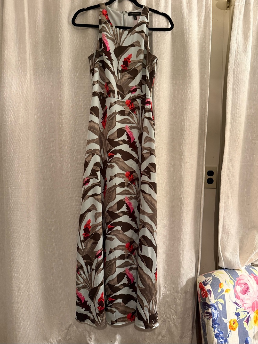 Banana Republic Tropical Fit-and-Flare Maxi Dress in Mint Green size 0